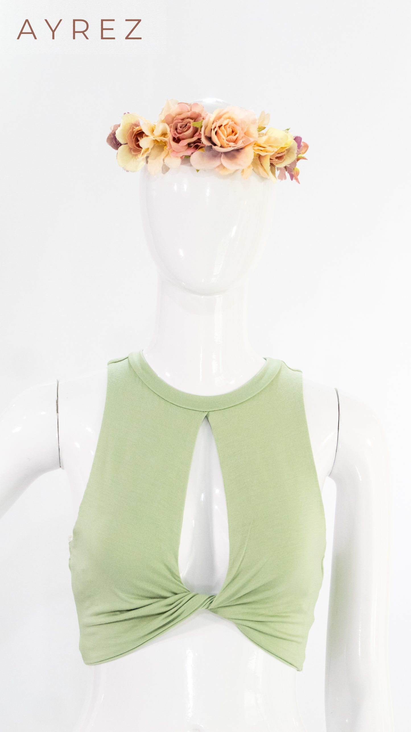 Top Verde con Abertura Frontal