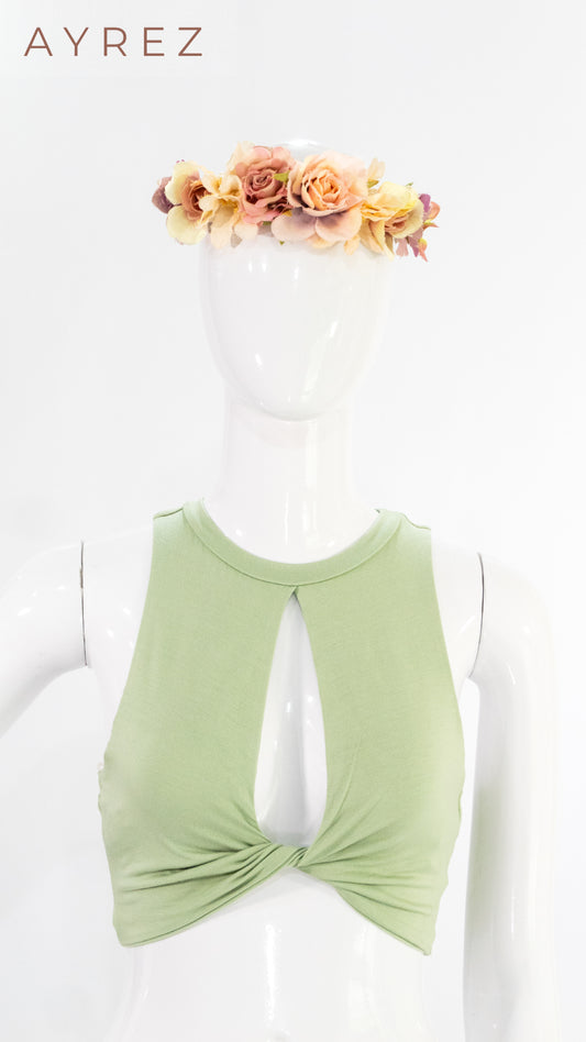 Top Verde con Abertura Frontal