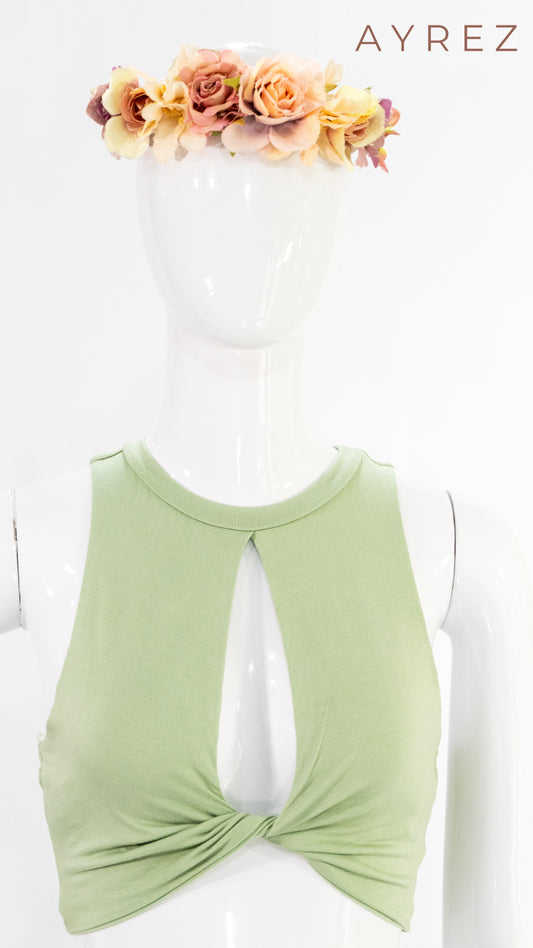 Top Verde con Abertura Frontal