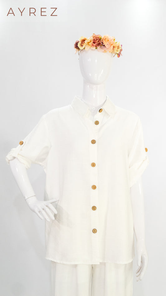 Conjunto blanco botones café